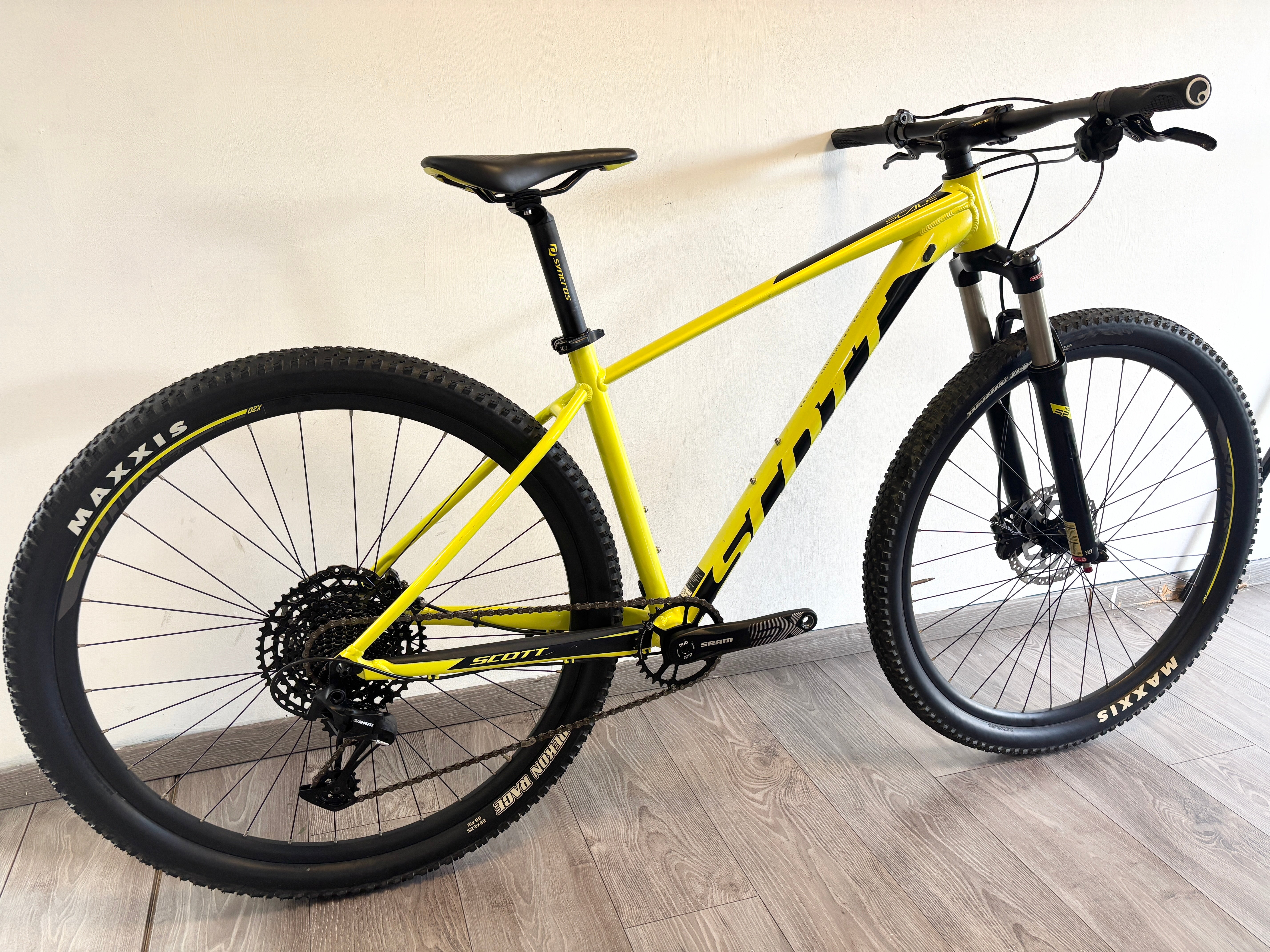 SCOTT SCALE 980