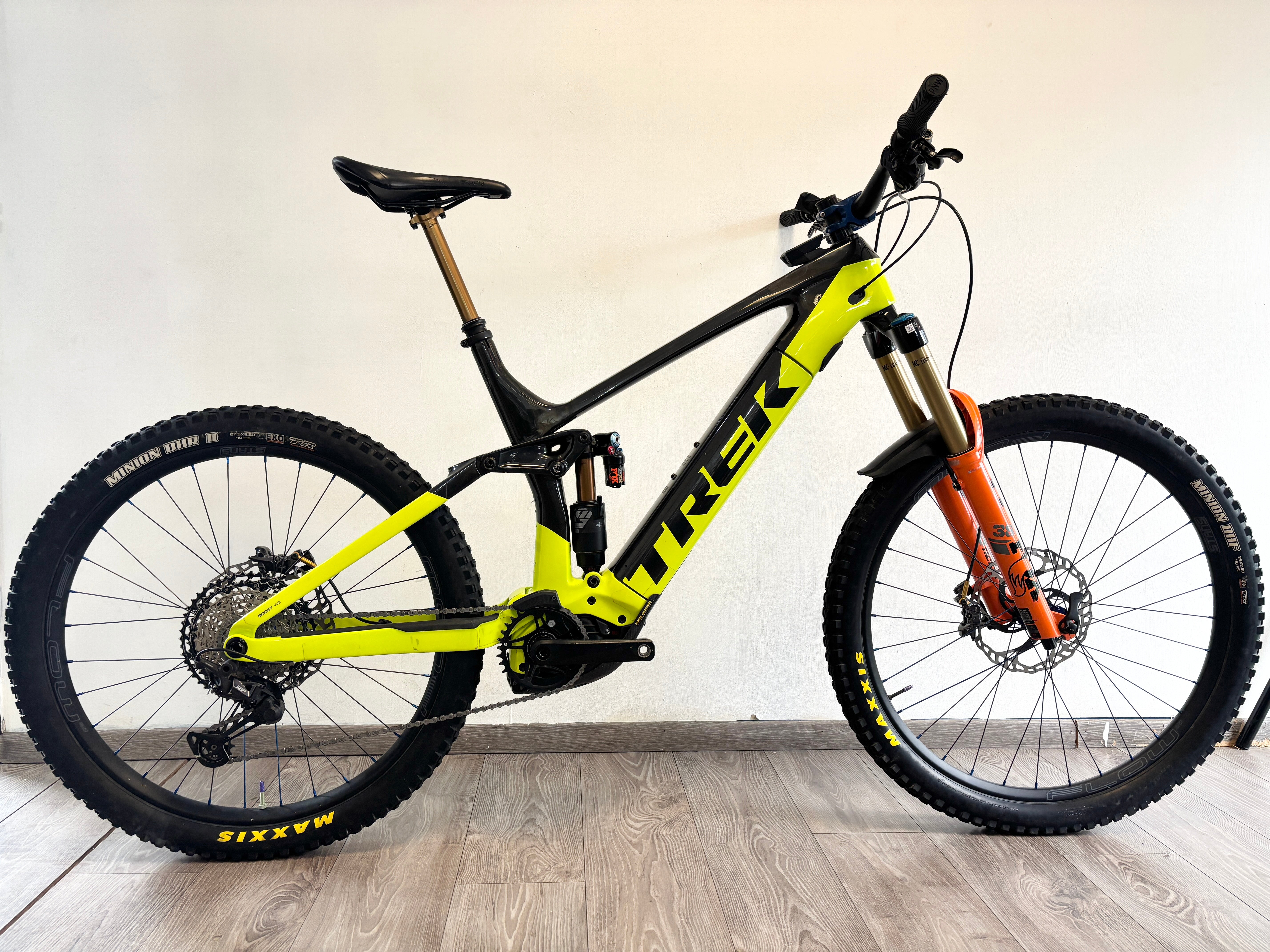 TREK RAIL 9.7