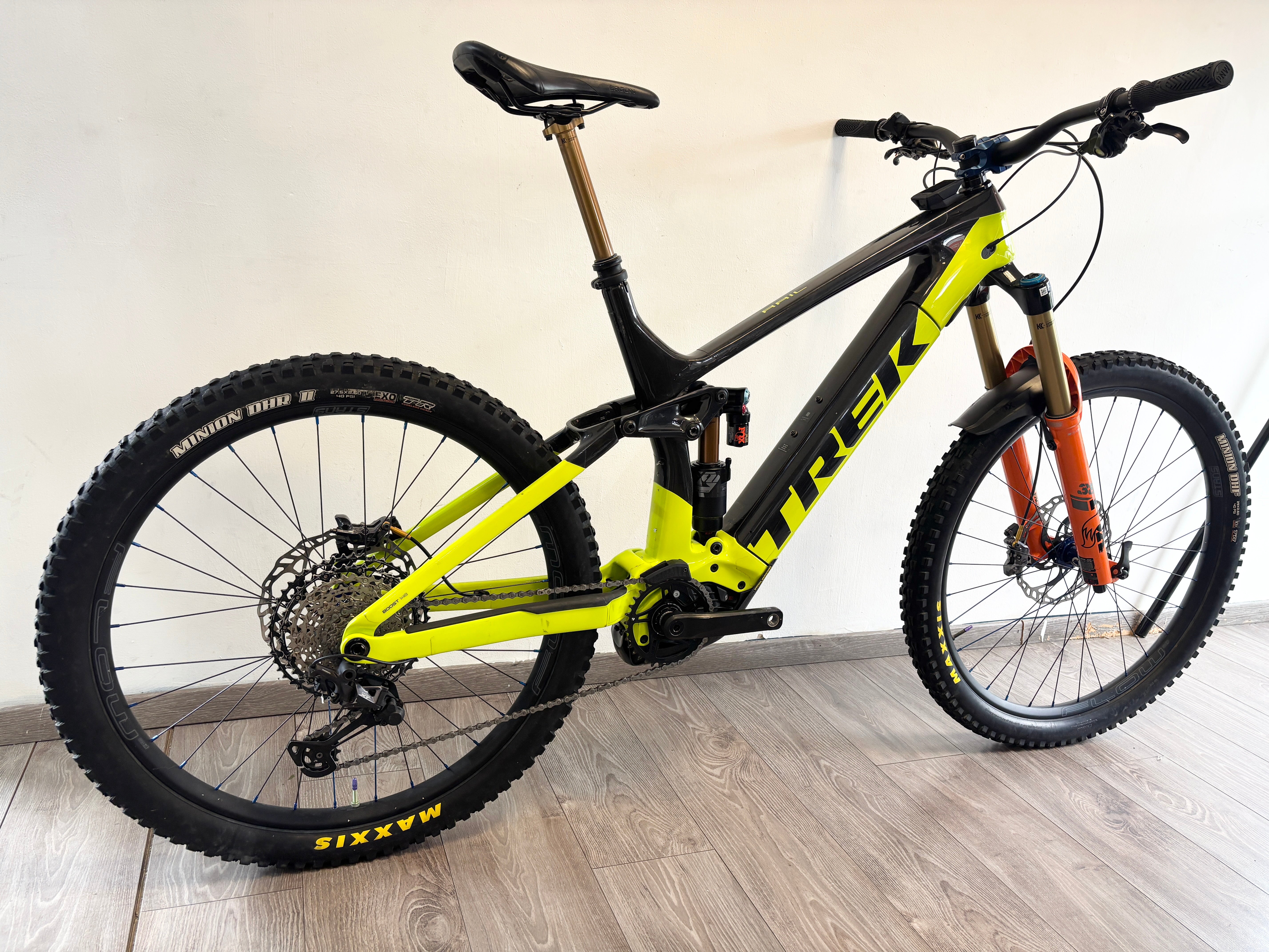 TREK RAIL 9.7