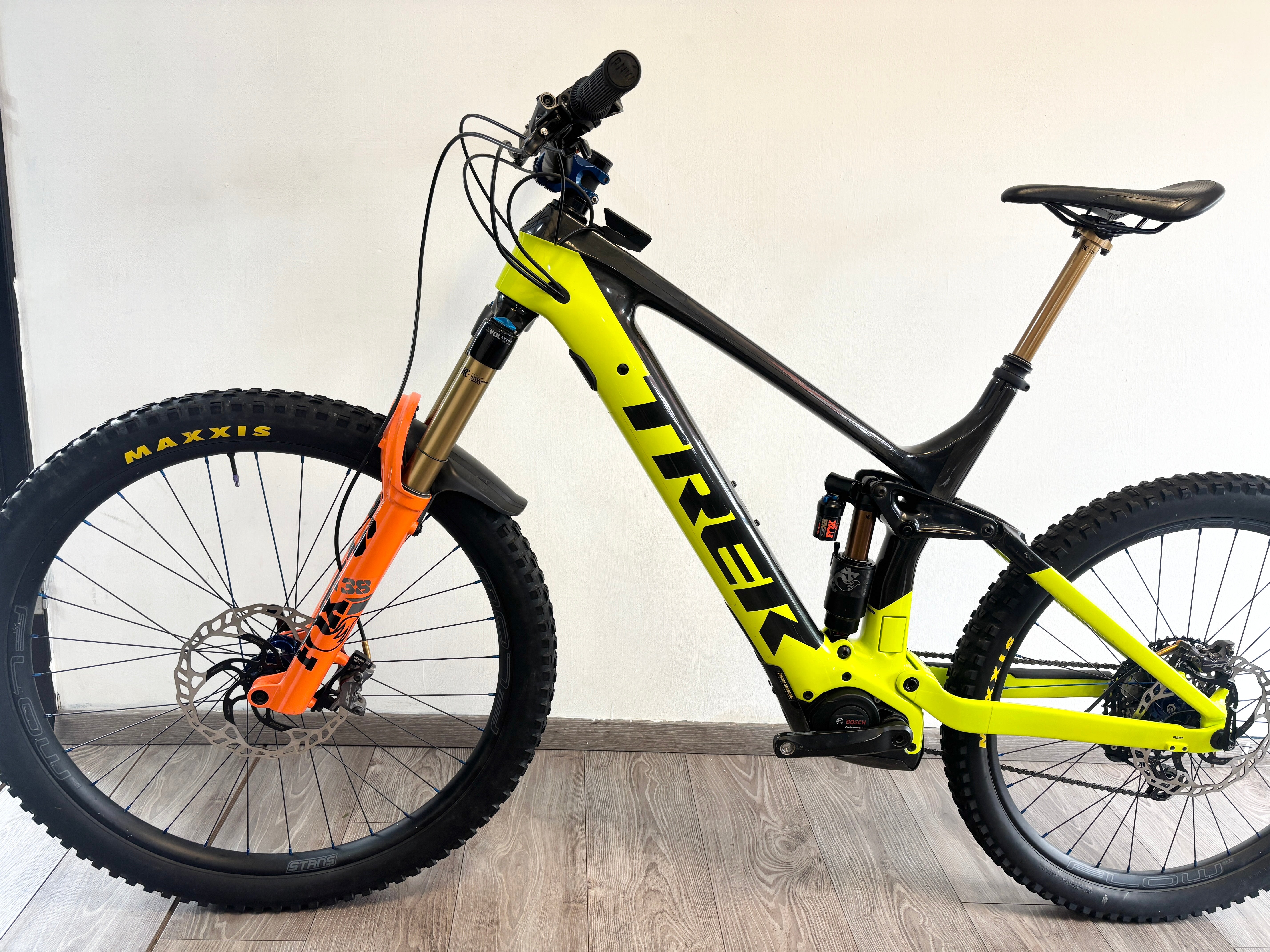 TREK RAIL 9.7