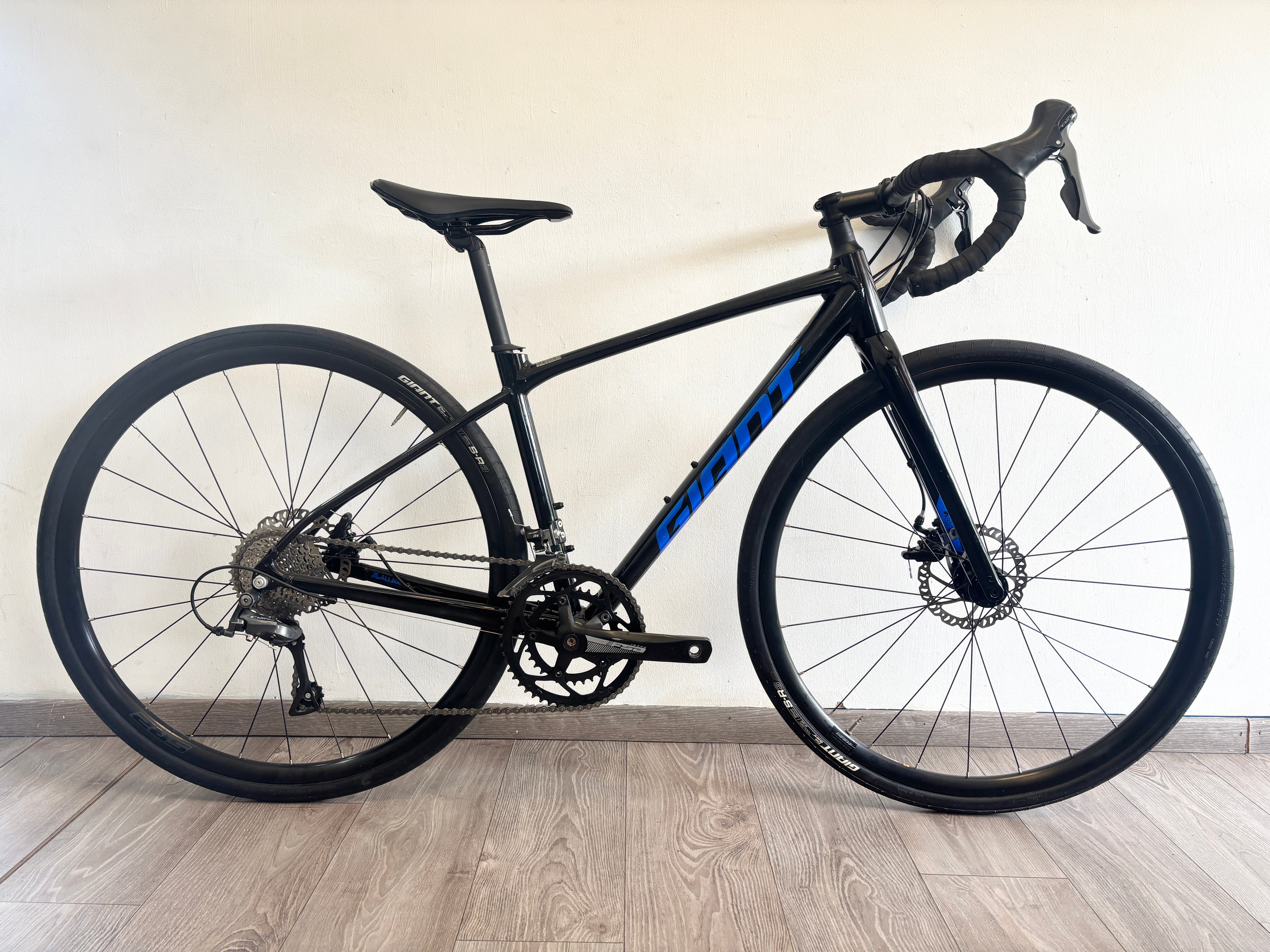 GIANT CONTEND AR