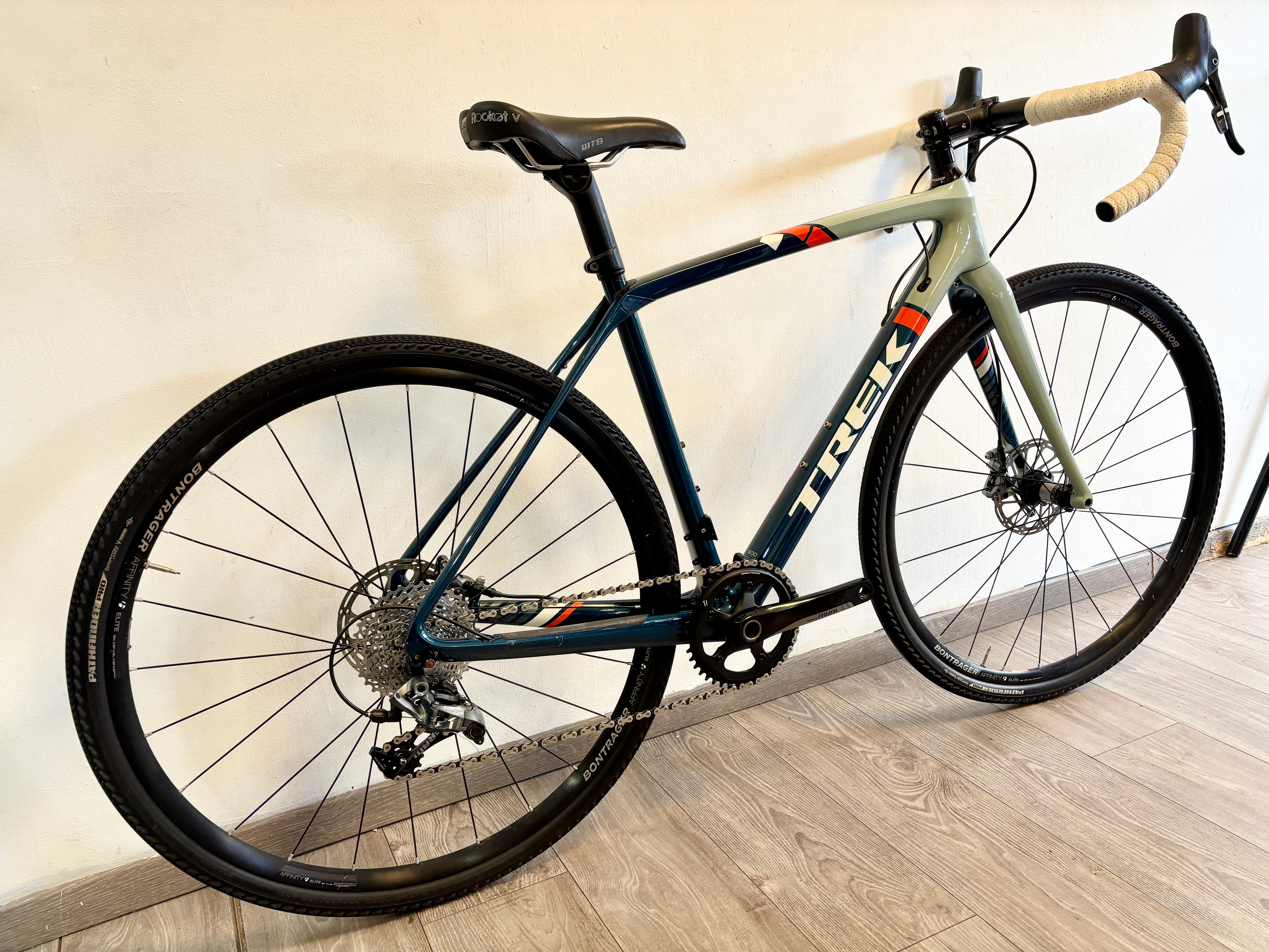 TREK BOONE 7 GRAVEL