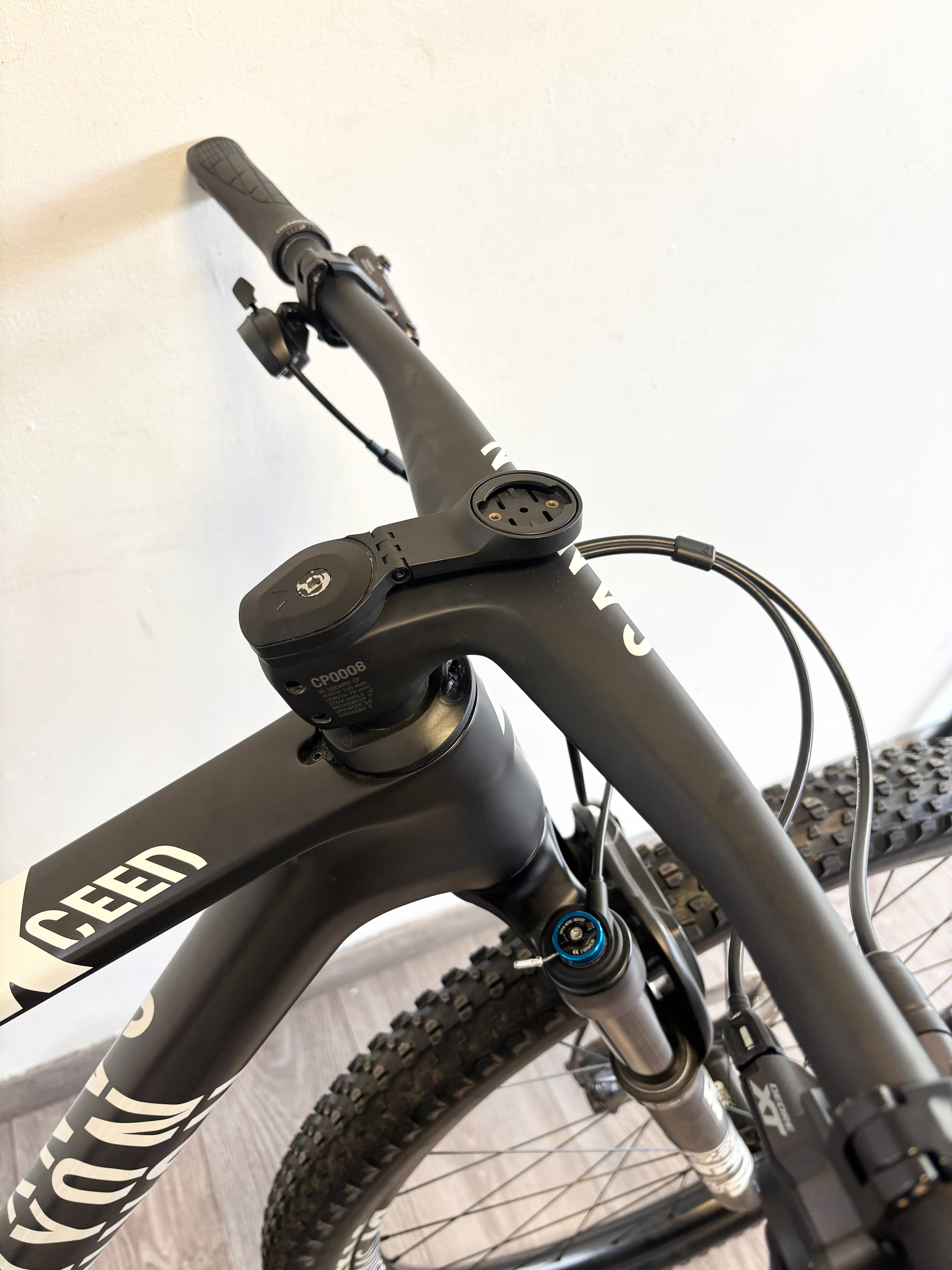CANYON EXCEED SLX