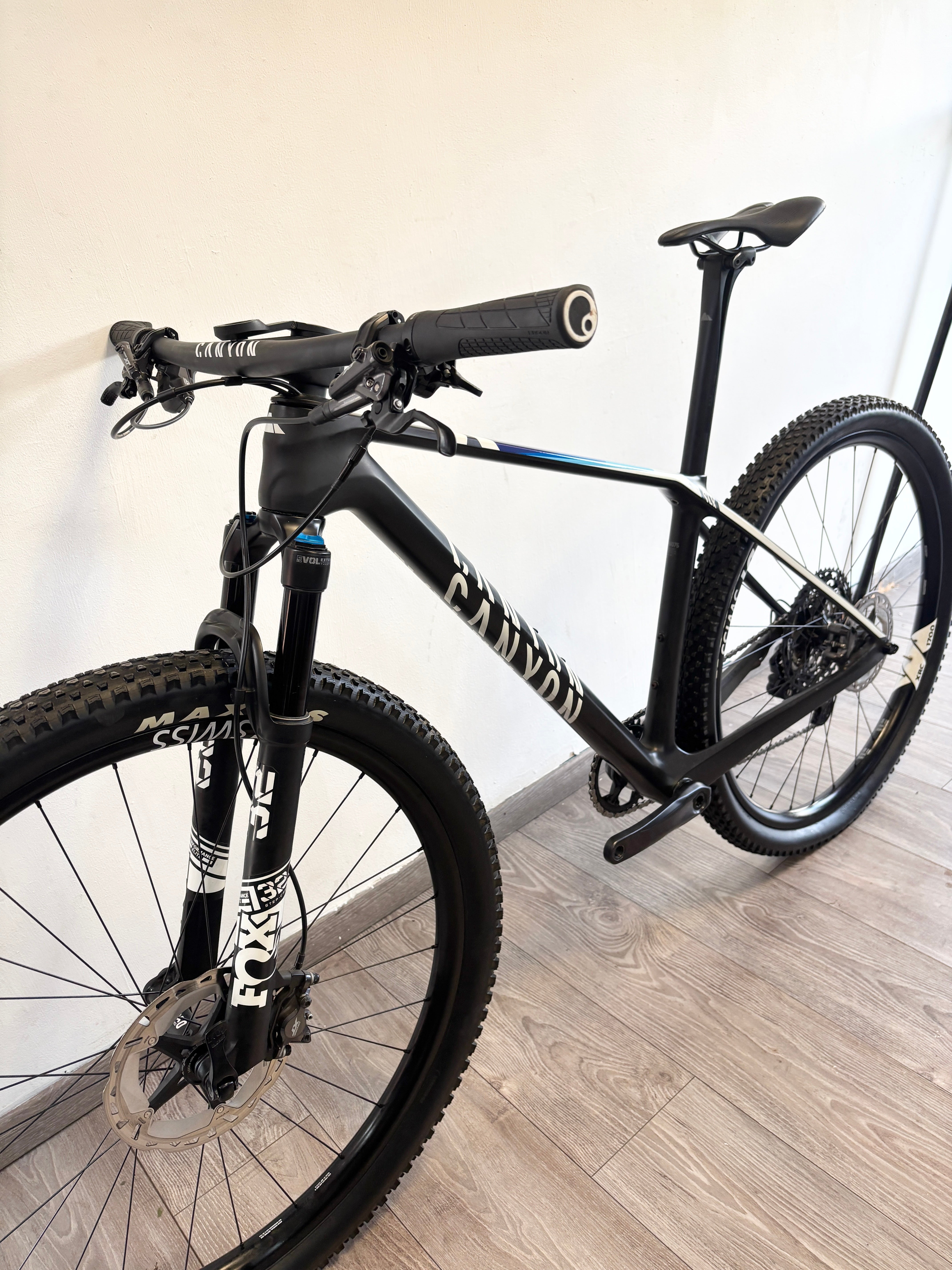 CANYON EXCEED SLX