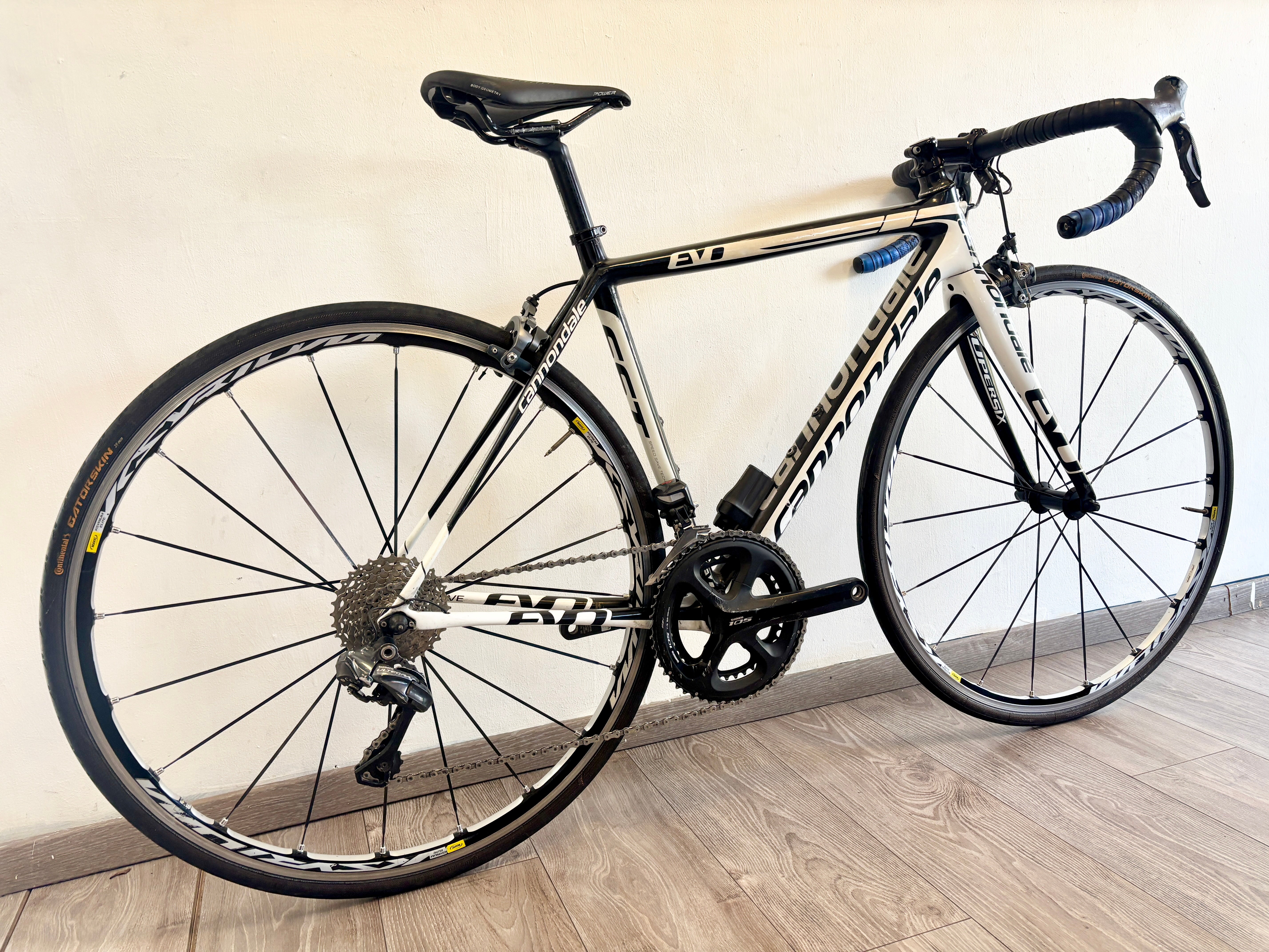 CANNONDALE SÚPER SIX
