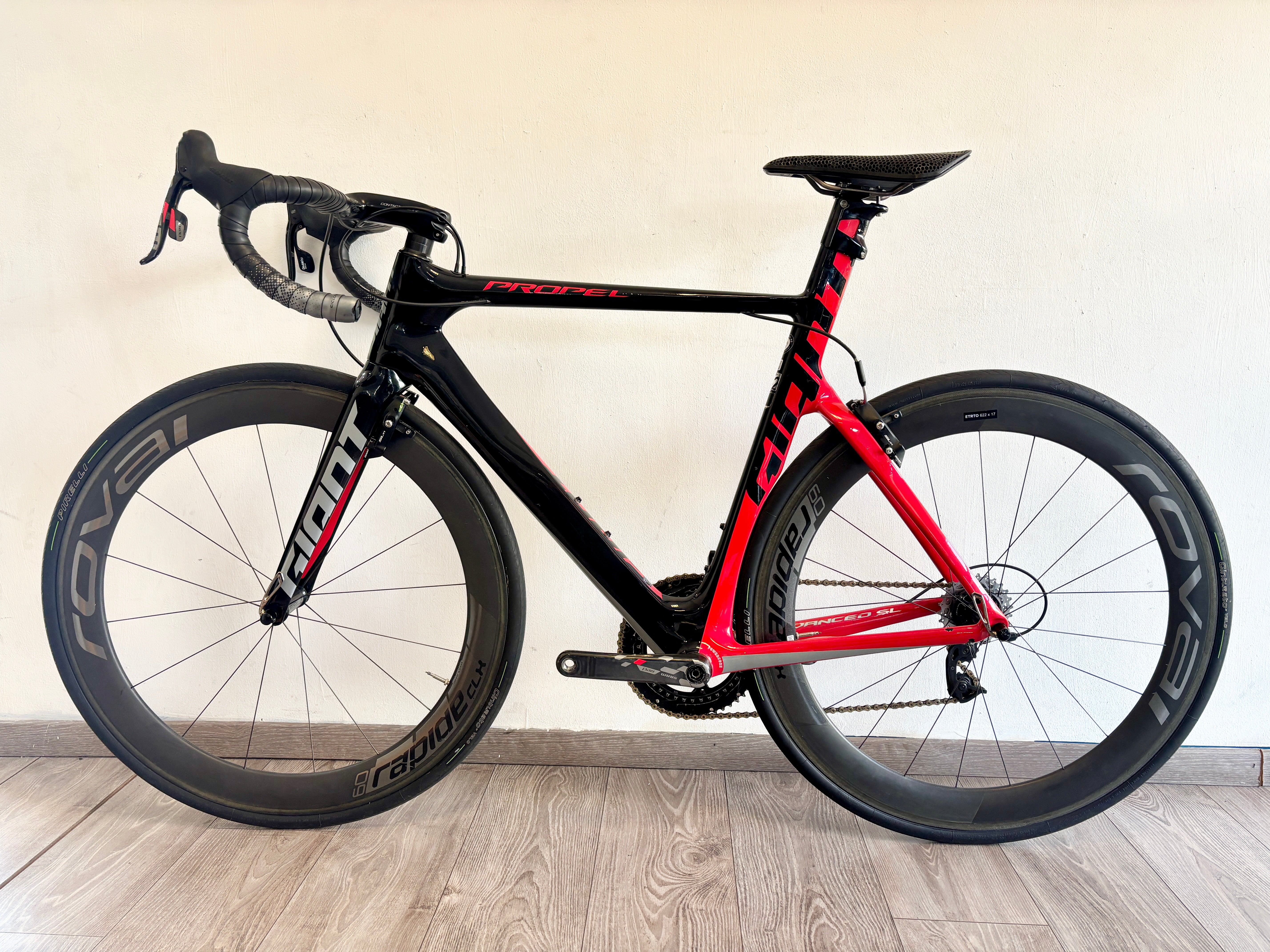 GIANT PROPEL