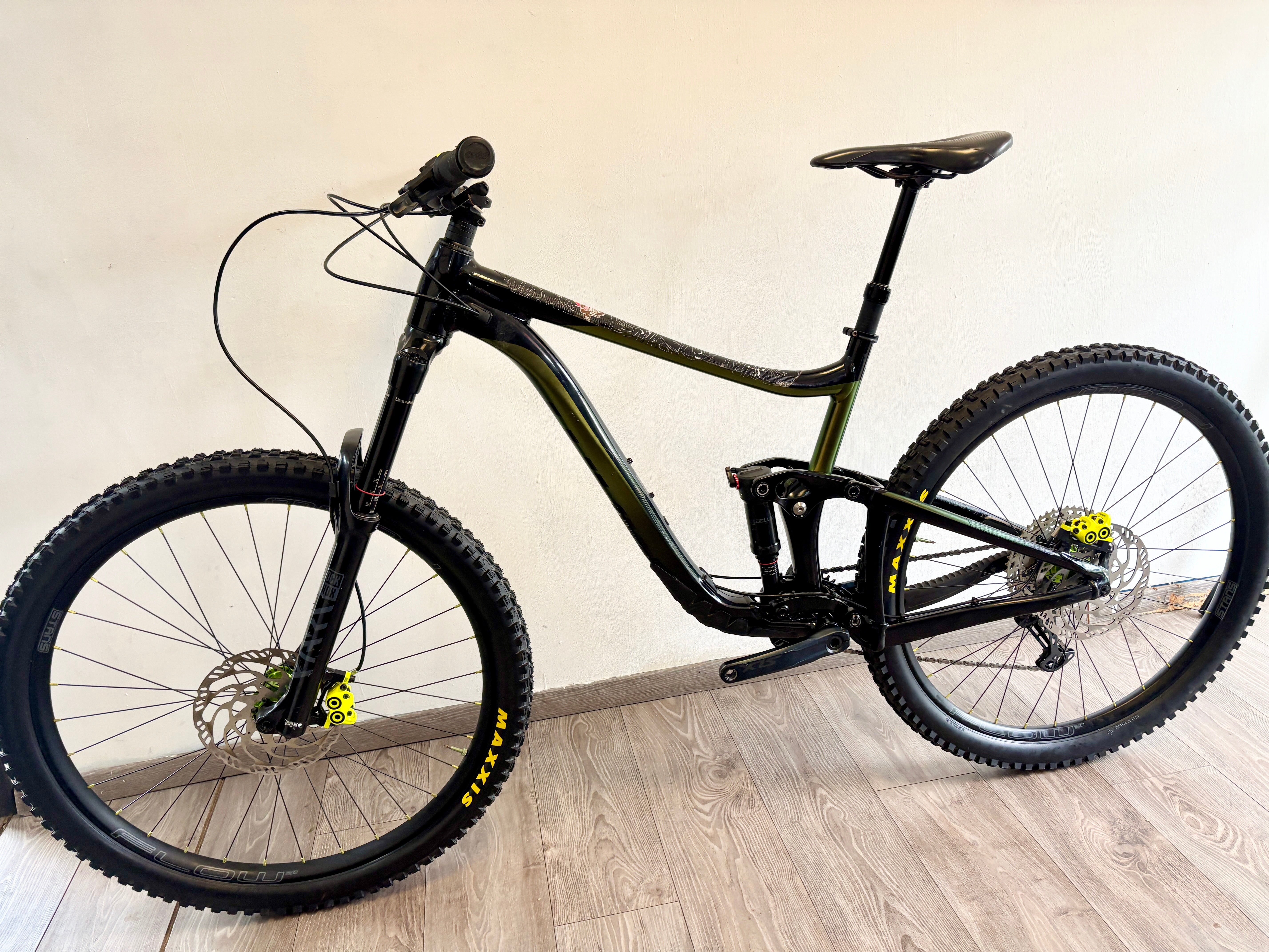 GIANT REIGN 2