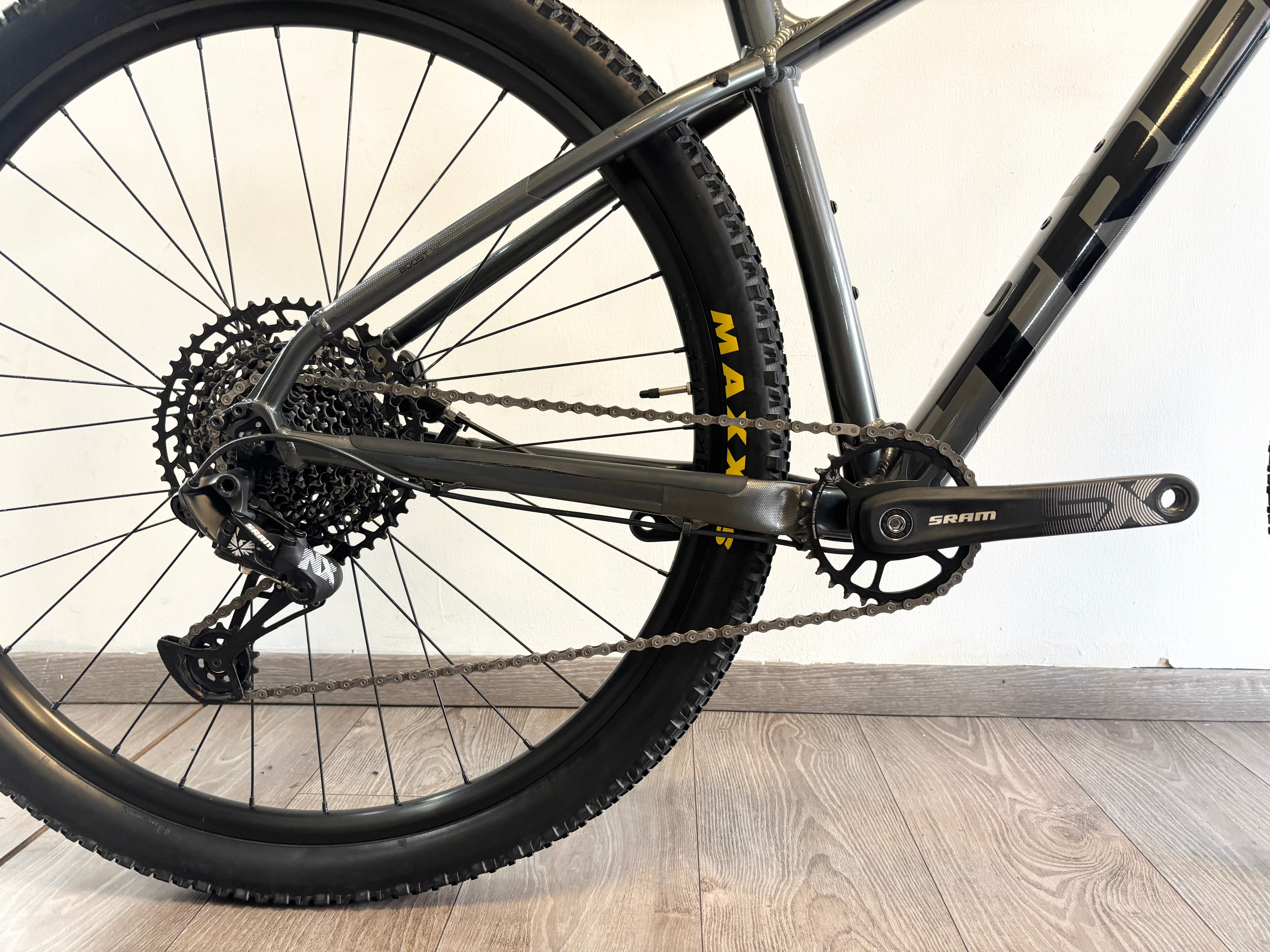 TREK X CALIBER 8