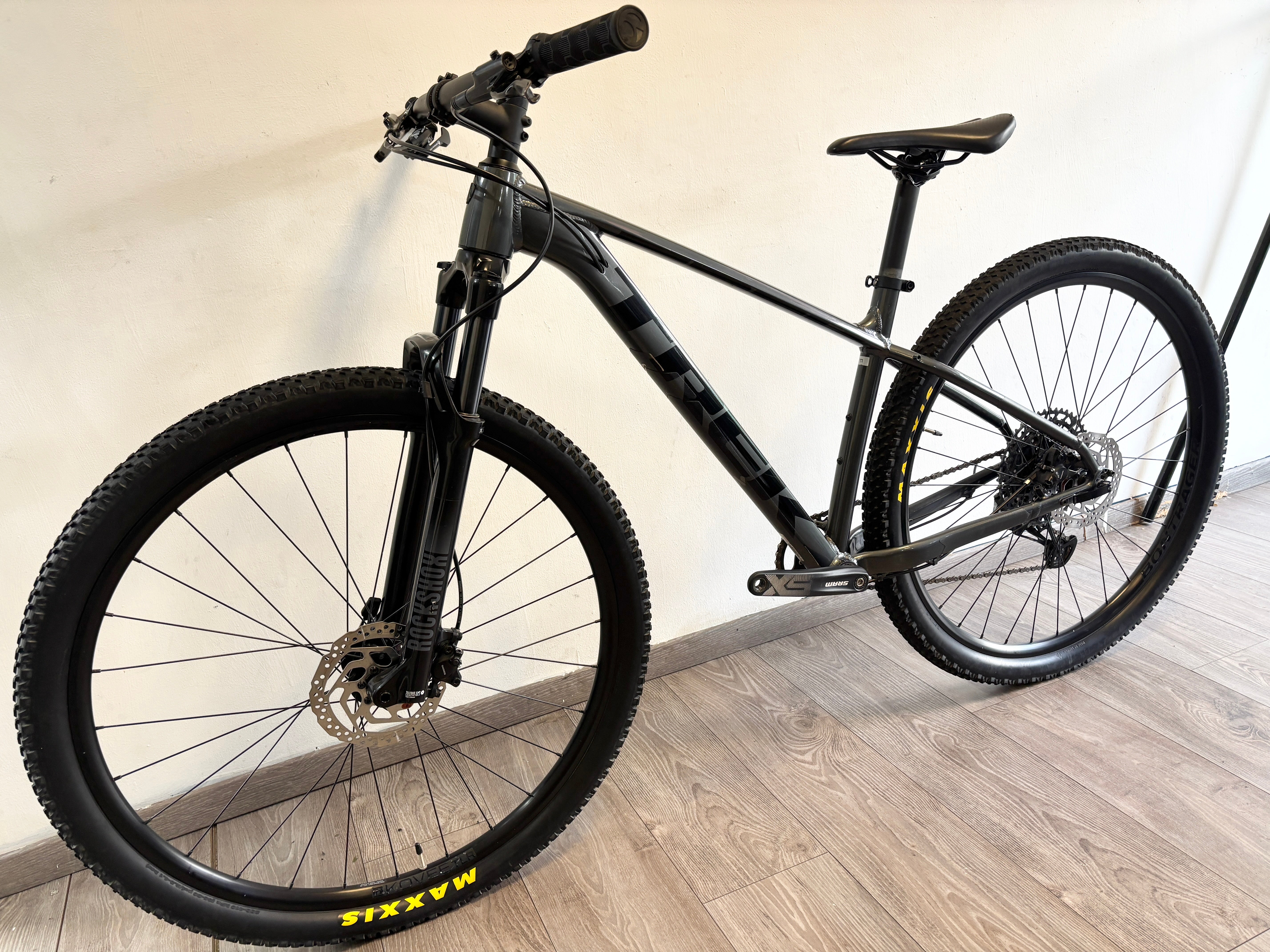 TREK X CALIBER 8