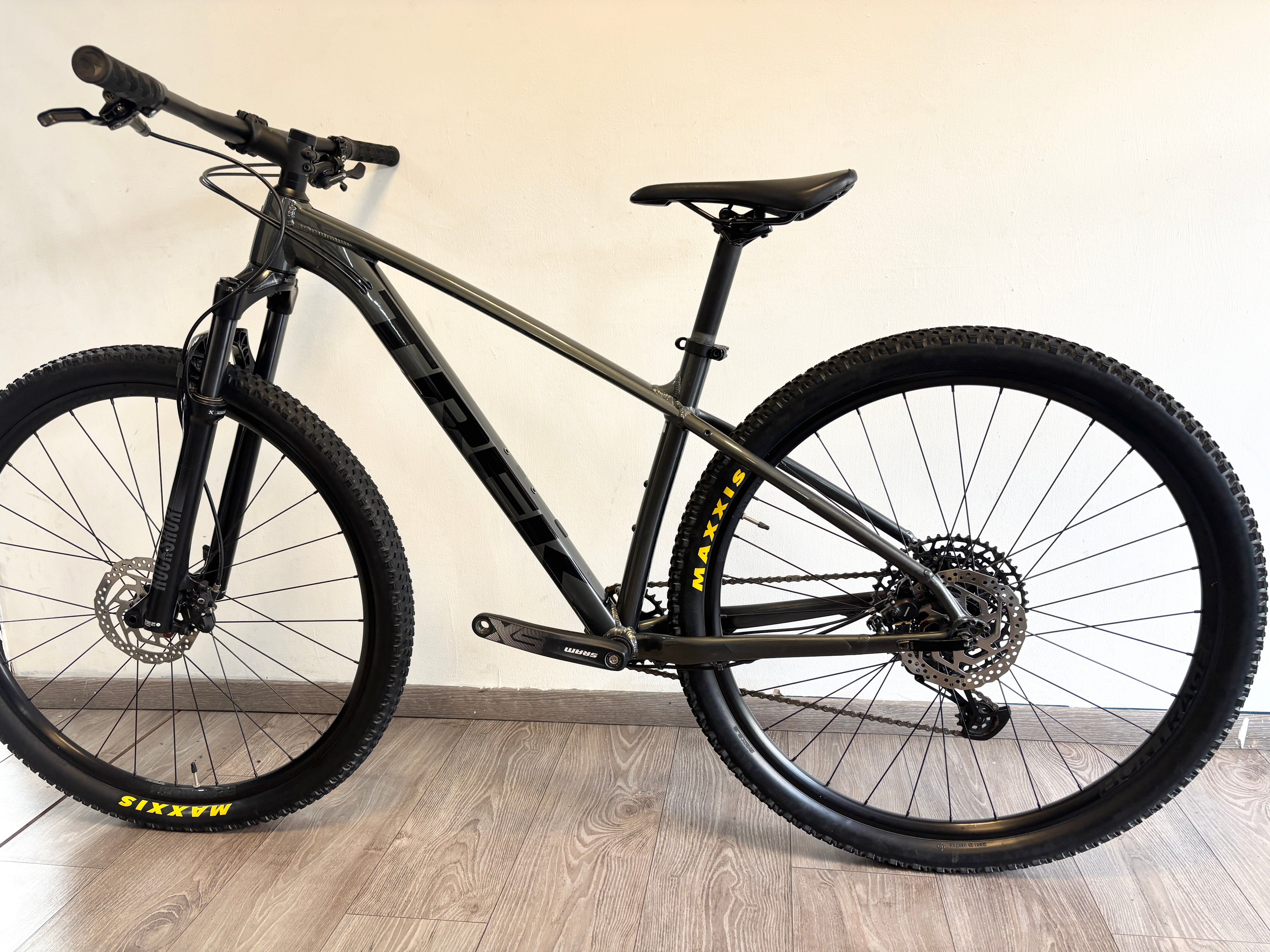 TREK X CALIBER 8