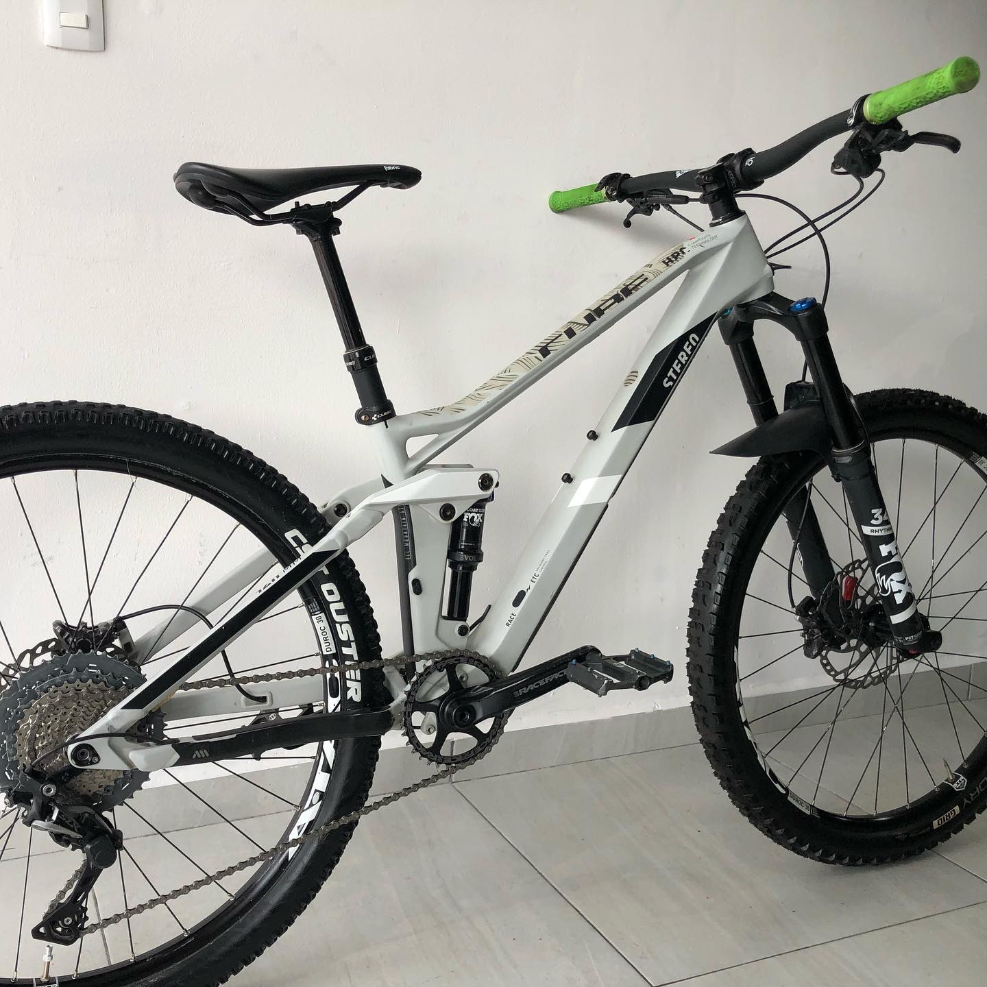 Cube Stereo 140 HPC Race