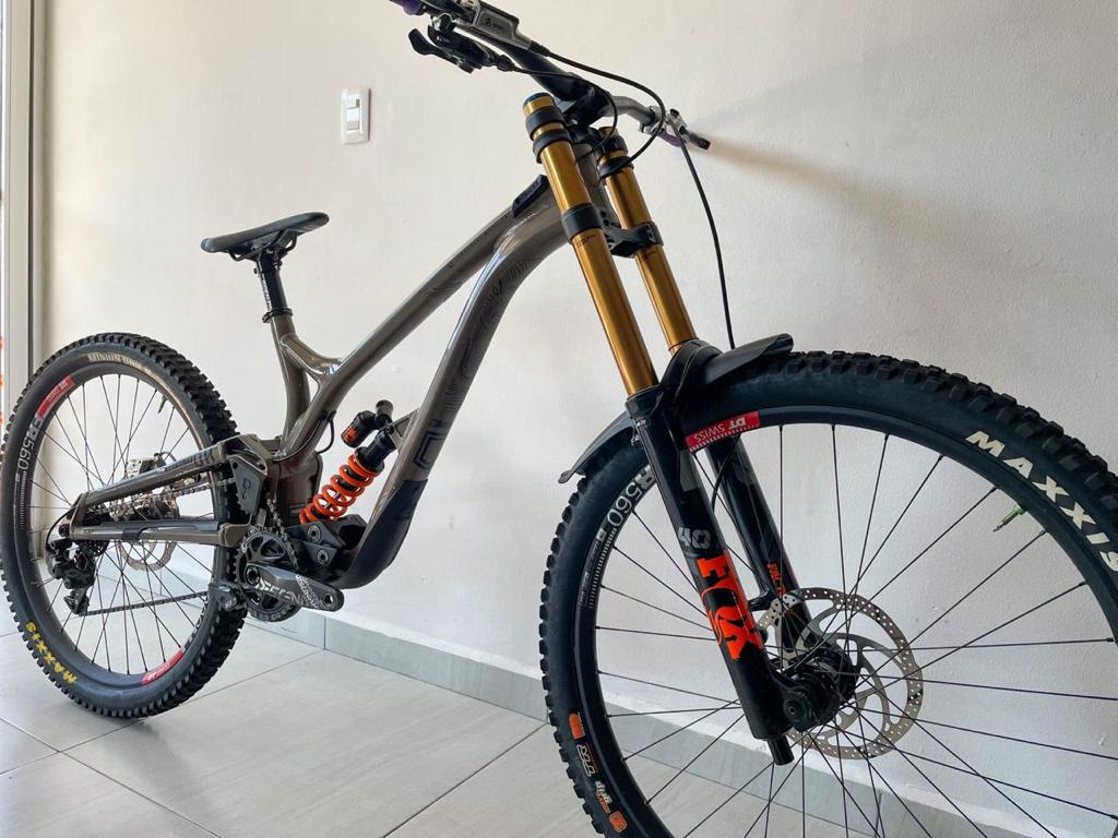 Commencal Supreme DH